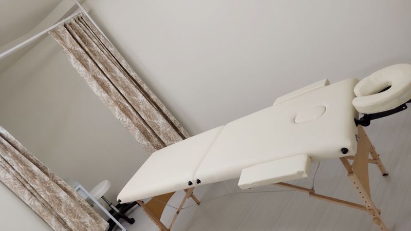 女優ミラー、オプション料金無料！レンタルサロン - レンタルサロン/レンタル会議室 ever