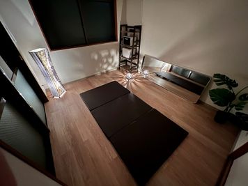 CurioSpace明大前 レンタルサロンの室内の写真