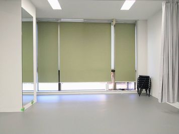 シェア・スタジオ Bluebird《元町Aスタジオ》 レンタルスペースの室内の写真
