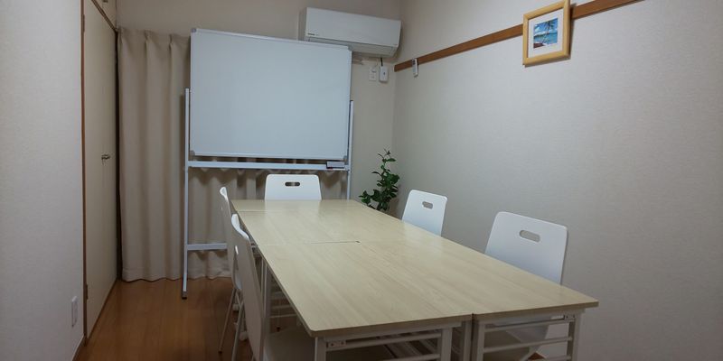 例１　会議室 - SaCuLa Room 千歳烏山 ビジネスや教室に最適なスペースの室内の写真