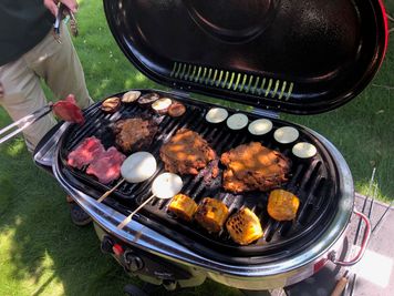 BBQ🌟写真映え💗雨の日は室内利用でも楽しめる✨大人数可/駐車20台/大型キッチンあり/テーブル・椅子・パラソル貸出無料 - 古民家リゾート ~ Lamp ~