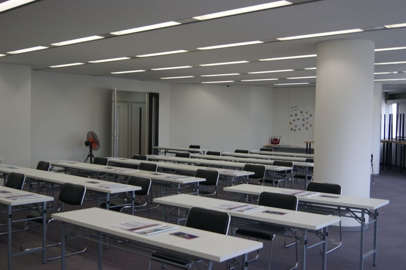 メインホール - 京都建物本社