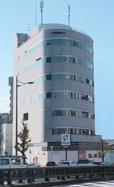 京都建物本社 メインホールの外観の写真