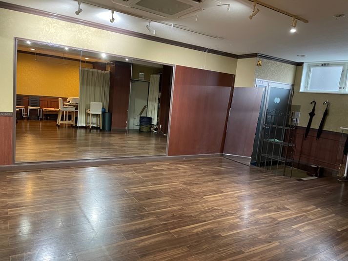 DYLスタジオ ダンススタジオ ( 1~3名、練習用 )の室内の写真