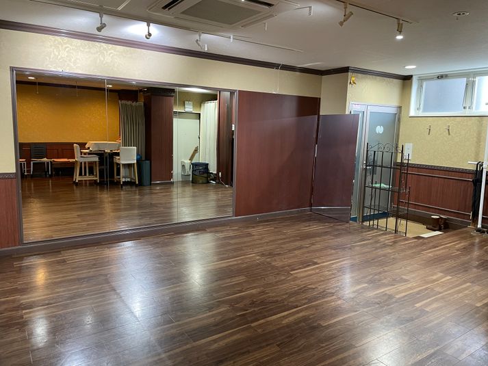 DYLスタジオ ダンススタジオ ( 最大8名、レッスン用 )の室内の写真
