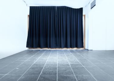 暗幕で仕切って光がストロボでの撮影も可能です - Studio lamipass 自然光の入るレンタルフォトスタジオの設備の写真
