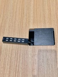 電源タップは各部屋2か所ずつございます。 - BIZcomfort大森山王 6名用会議室（完全個室）②の設備の写真