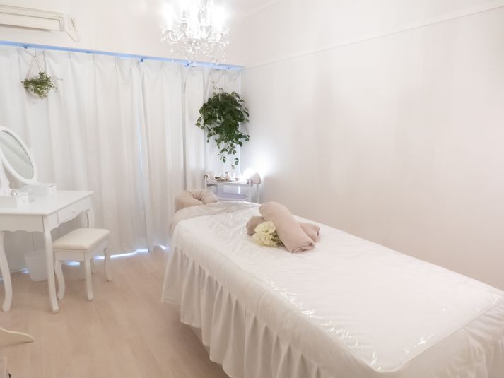 麻布十番・六本木・赤羽橋レンタサロン - 麻布十番1分・六本木・赤羽橋 施術ベッド付きレンタルサロン