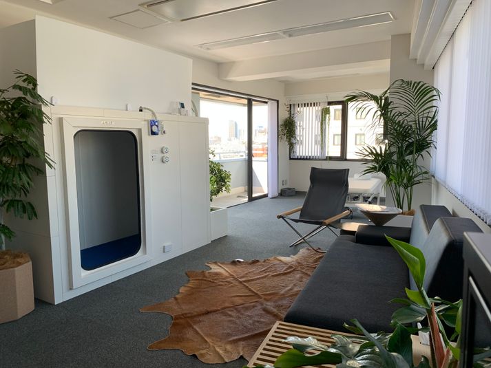 自動昇降施術台付サロン - 「ハローミトコンドリア」