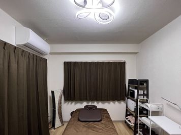 CurioSpace明大前 レンタルサロンの室内の写真