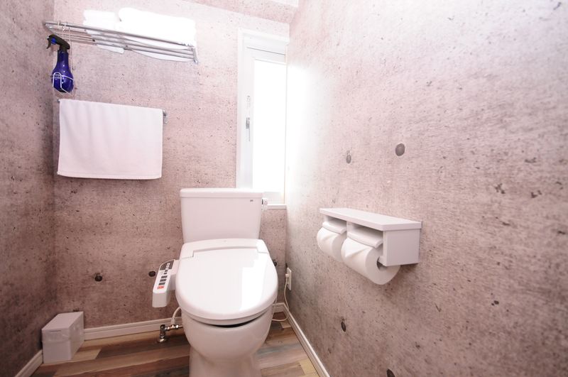 客室1（壁紙木目調）318号室 - JAPANESQUE