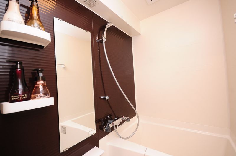 客室2（壁紙本棚）420号室 - JAPANESQUE