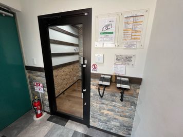 BIZcomfort神戸三宮 6名用貸会議室のその他の写真