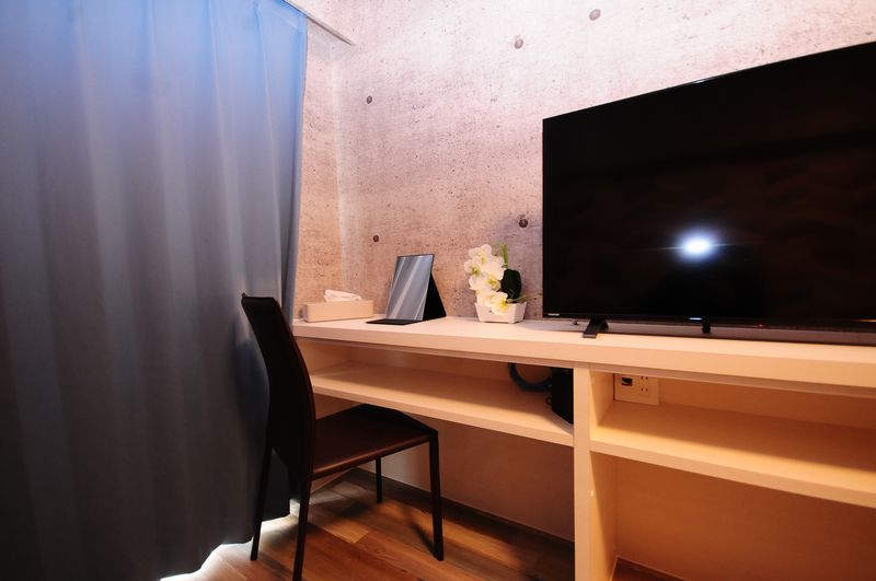 客室1（壁紙木目調）321号室 - JAPANESQUE