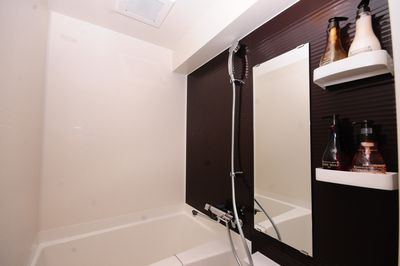 JAPANESQUE 客室1（壁紙木目調）321号室の設備の写真