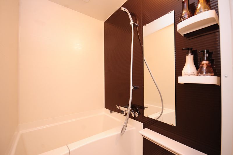 客室1(壁紙木目調)307号室 - JAPANESQUE