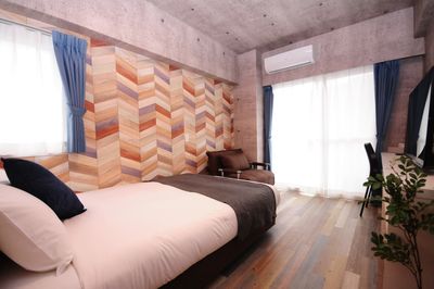 【✨木目調の落ち着いた雰囲気:✨】327号室！綺麗なお部屋でお得にデイユース！ - JAPANESQUE