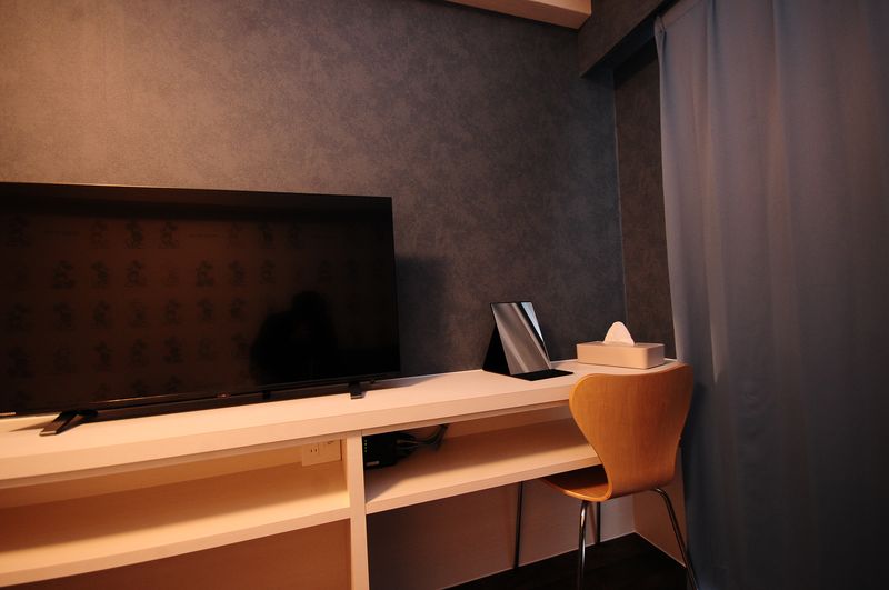 客室1（壁紙木目調）310号室 - JAPANESQUE