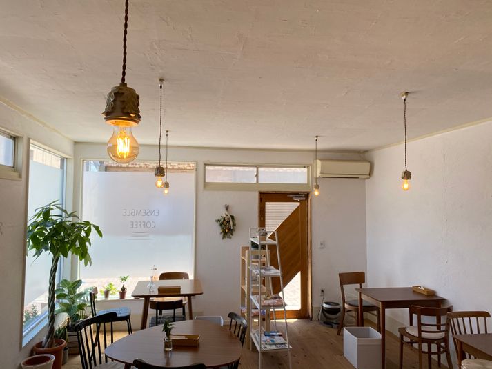 ENSEMBLE COFFEE カフェのレンタルスペースの室内の写真
