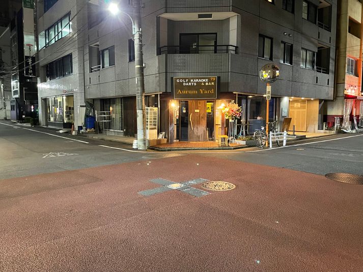 施設内の個室ブース。カラオケ設備あります。 - ゴルフ・カラオケ・ダーツ&バー　「Aurum Yard」