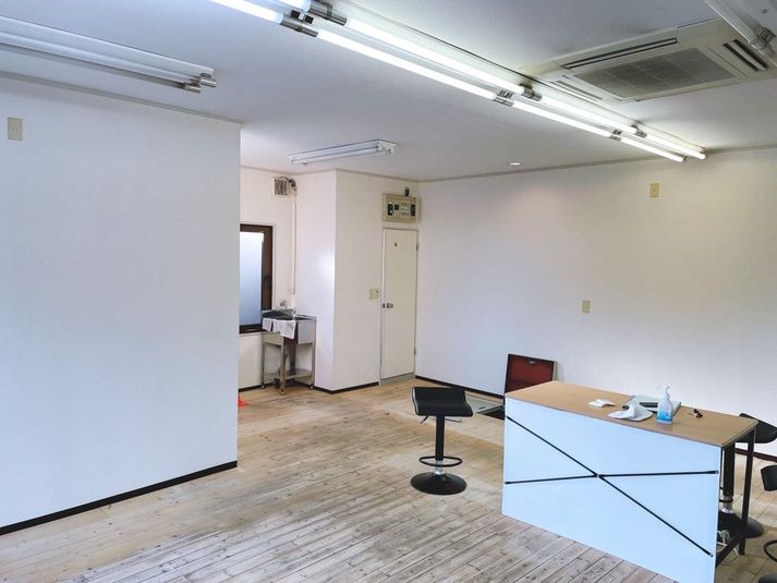 地下室&シャッター付レンタルスペース - 白馬幸和ビル1階