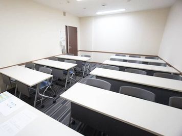 名古屋会議室 錦店 第2会議室（6階）【室料20%オフ】 の室内の写真