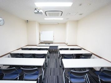 名古屋会議室 錦店 第2会議室（6階）【室料20%オフ】 の室内の写真