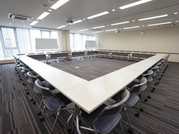 名古屋会議室 錦店 ＼直近割30%オフ／第3+4会議室（6階）の室内の写真