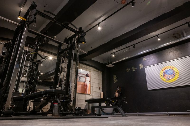 プライベートジム、ダンススタジオ、美容スタジオ、向ヶ丘遊園 - OSHIRI Factory おしり工場