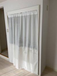 キッチンは使用不可。
流しは使用可。
薄いカーテンで目隠しをしております。 - レンタルスペース「HALAYA」 レンタルサロンの室内の写真
