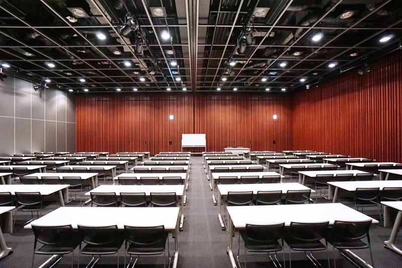 ホールB+C （B1階） [270㎡] - 東京会議室 中野セントラルパークカンファレンス