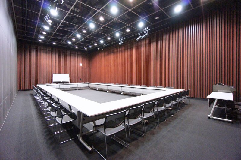 ホールC （B1階） [120㎡] - 東京会議室 中野セントラルパークカンファレンス