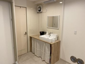 トイレとお手洗い - 脱毛サロンセルフル立川店 美容に特化した共同レンタルサロンA-2のその他の写真