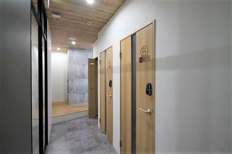 【2F】A：WEB会議ブース - SHARE BLUE一宮