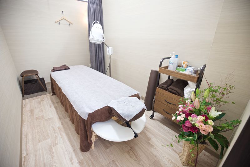 個室の施術室です - トラスト錦糸町治療院 個室型レンタルサロンの室内の写真