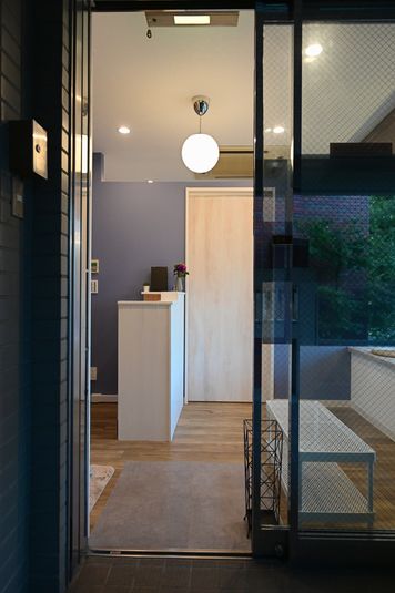 電動リクライニングチェアのAルーム - Share salon EN【シェアサロンエン】