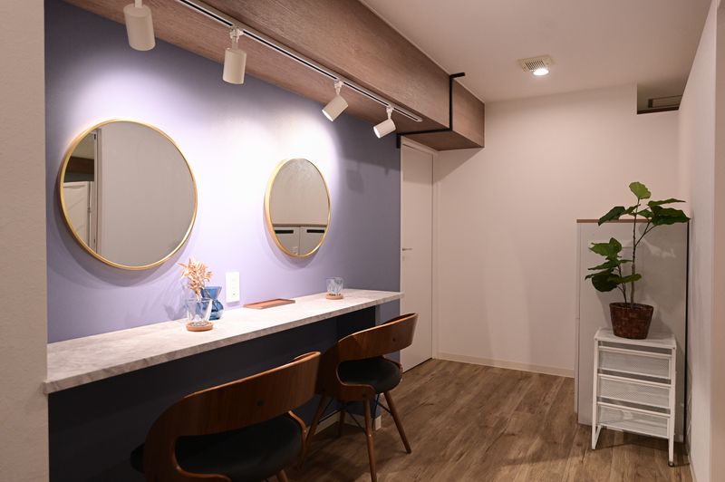 電動リクライニングチェアのAルーム - Share salon EN【シェアサロンエン】