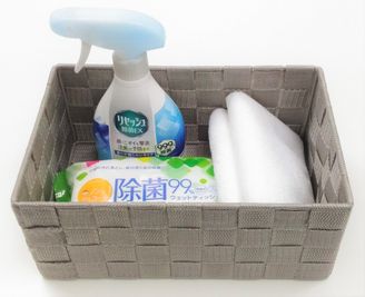 写真に写っているもののほか、手指用除菌スプレー、テーブル清掃用除菌消臭ウェットシート、ホワイトボードクリーナー等もご用意いたしております。 - SF大阪梅田サテライトの設備の写真