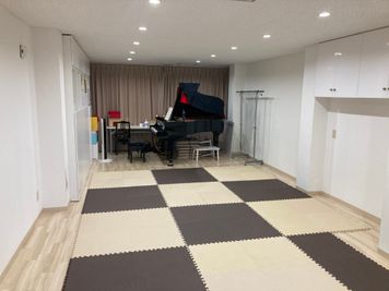 MUK音楽教室 グランドピアノ常設の音楽教室｜名古屋駅20分、大曾根駅7分の室内の写真