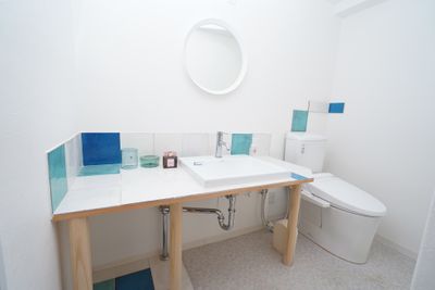 トイレ･化粧室。女性用に洗面台を広くとっています - 大濠公園の絶景ラウンジ ワンランク上の隠れ家☆少人数グループ限定の室内の写真