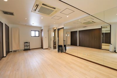 【元町】レンタルスタジオダンテ 【元町】レンタルスタジオダンテ5階Bスタジオの室内の写真