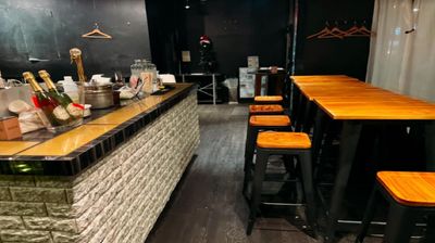 カフェ＆バーL'Comfort cafe＆barスペースの室内の写真