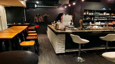 カフェ＆バーL'Comfort cafe＆barスペースの室内の写真
