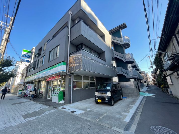 レンタルスペース - ファミリーマート 阿倍野王子町店横スペース