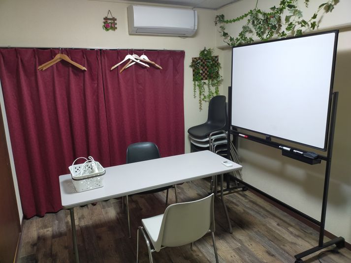 ≪ルームA≫女子会やパーティ！鍋パ、タコパ等調理可、面接等も便利 - 【ヒミツキチ】船橋駅徒歩5分