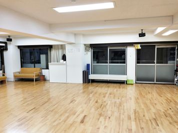 ダンススタジオ吉祥寺　さんだる倶楽部 ダンスのできる貸しスタジオの室内の写真