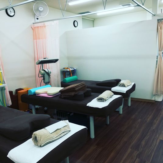 阪急伊丹駅東徒歩３分☆マッサージ等に利用OK※当院共有時間あり※ - ※※さくら鍼灸整骨院（伊丹）※※