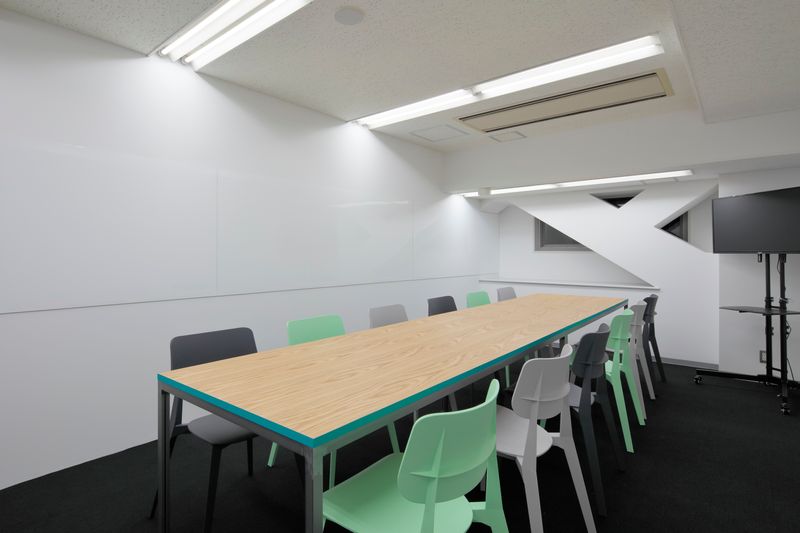 G Innovation Hub YOKOHAMA　2階貸会議室 ミーティングスペース2の室内の写真