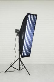 120×30cmソフトボックス　グリッド付き　１個 - STUDIO ZEAL レンタル撮影スタジオ・レンタルスペース・フォトスタジオの設備の写真
