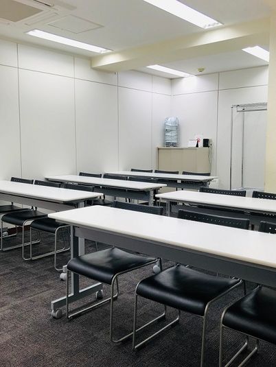 セミナールームB - 【R3C貸会議室】野村不動産新宿南口ビル（旧NMF新宿南口ビル）